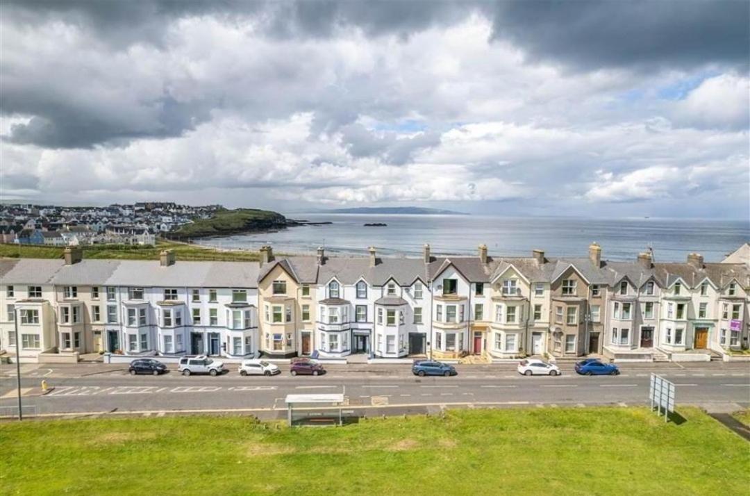 5 Dunluce Park - Portrush By The Sea Apartment Exterior photo
