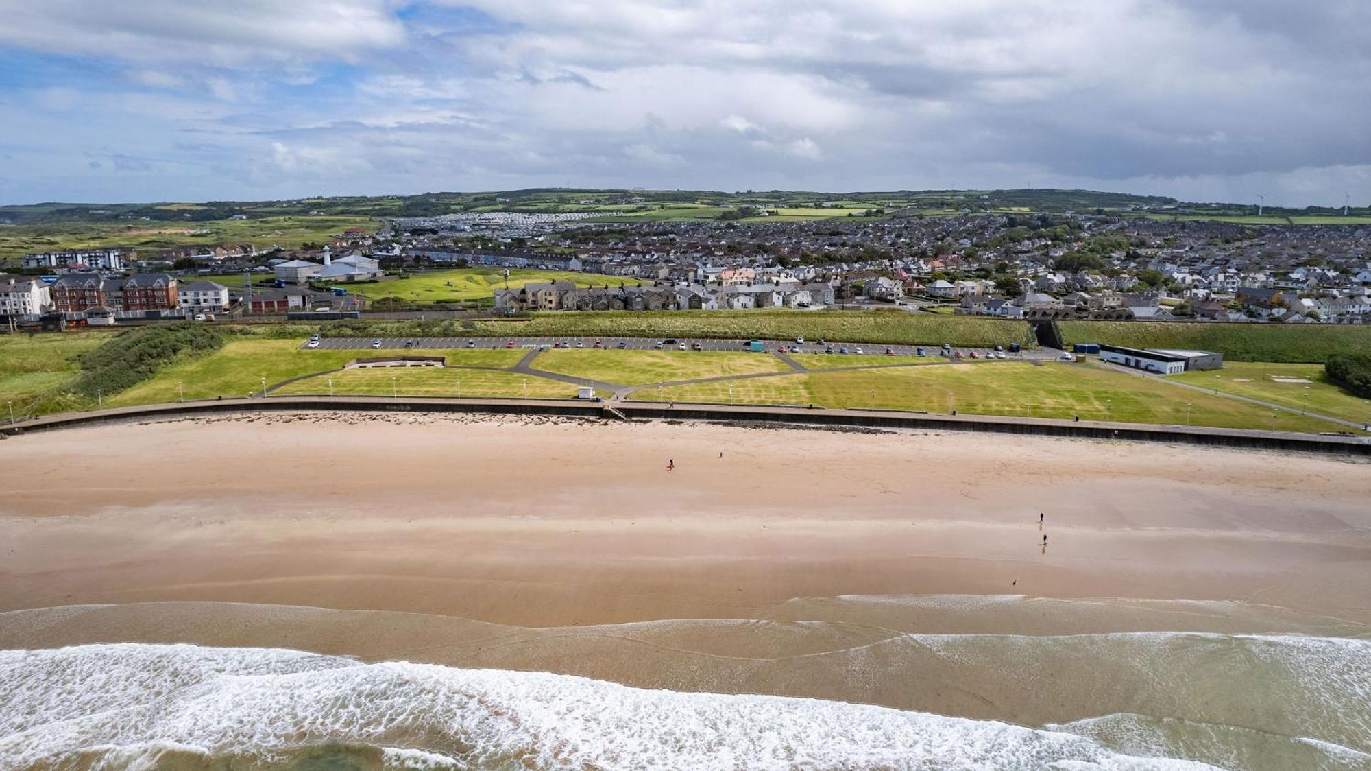 5 Dunluce Park - Portrush By The Sea Apartment Exterior photo